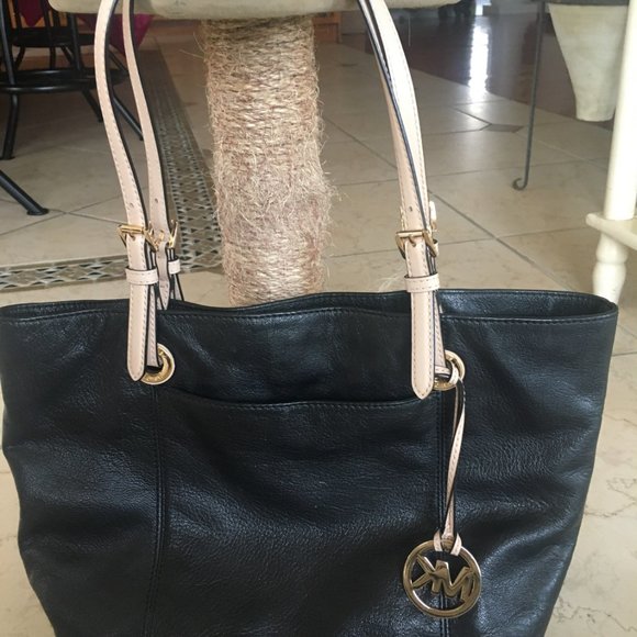 Michael Kors Black Tote - Picture 1 of 2